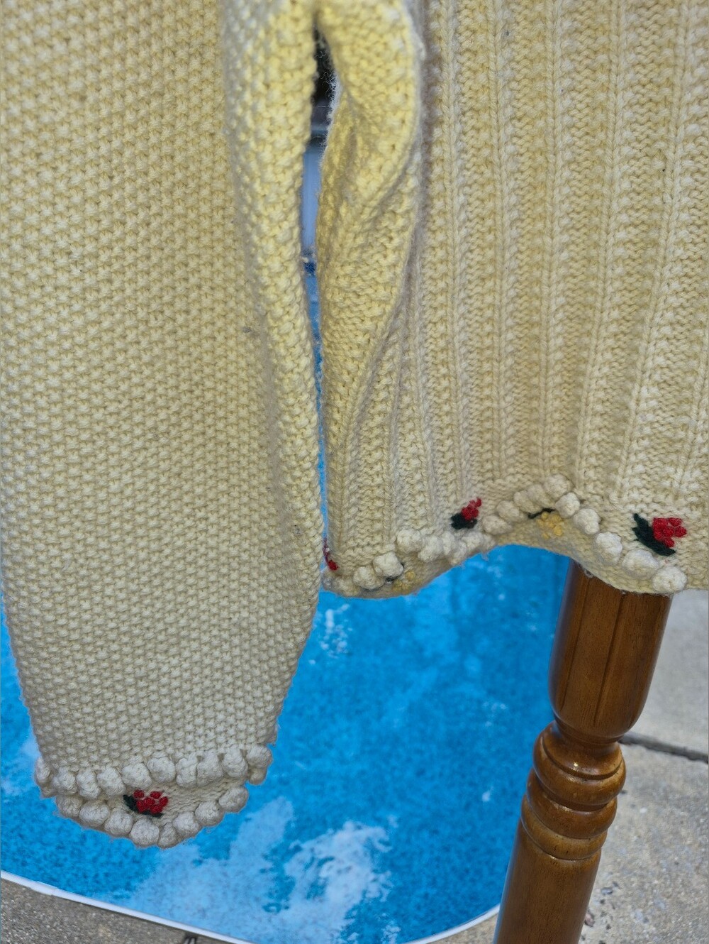 Vintage Cream-Colored Wool cardigan by Deans of Scotland - Picture 4 of 7